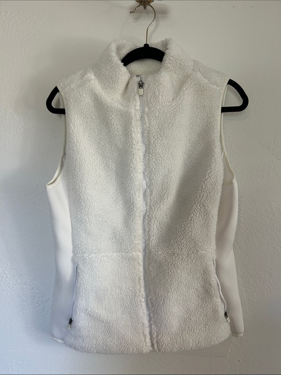 Fabletics Jackets & Blazers - Fabletics Sedona Sherpa Fleece White Vest medium